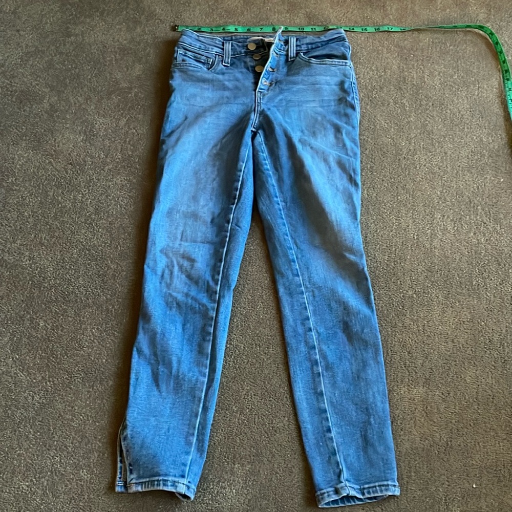 Levi’s 721 High Rise Skinny Ankle 26